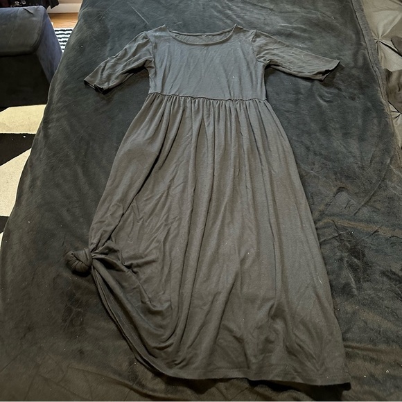 None Dresses & Skirts - Half Sleeve Midi-Dress